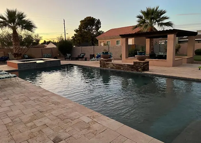 Holiday home Luxurious Lehi, Heated Pool & Pirate Ship