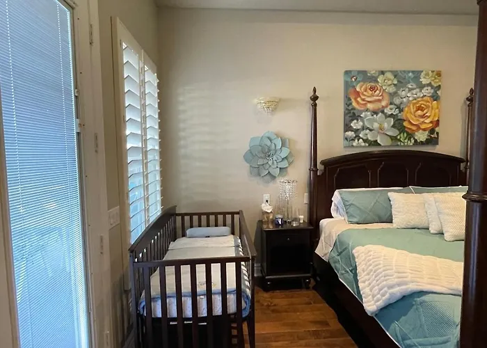 Holiday home Luxurious Lehi, Heated Pool & Pirate Ship *
