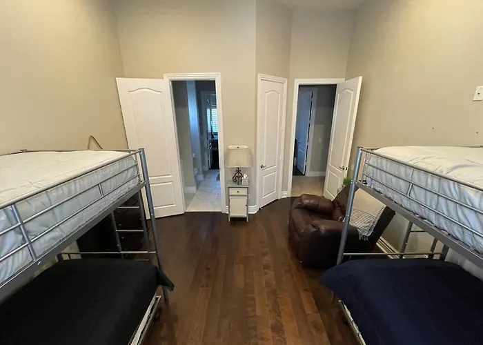 Holiday home Luxurious Lehi, Heated Pool & Pirate Ship *