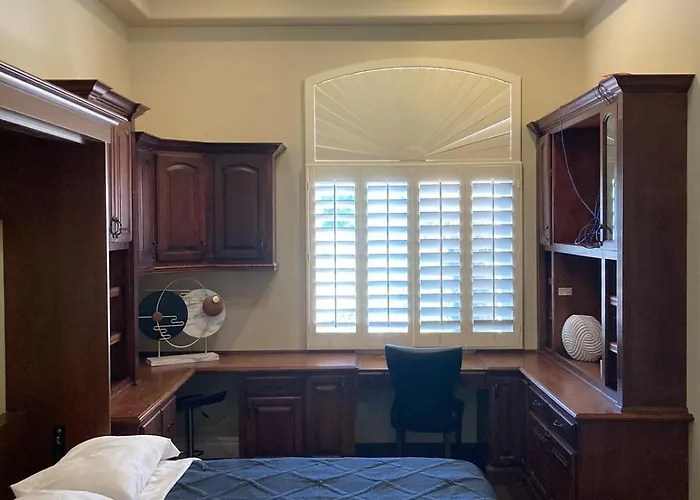 Luxurious Lehi, Heated Pool & Pirate Ship Holiday home Mesa